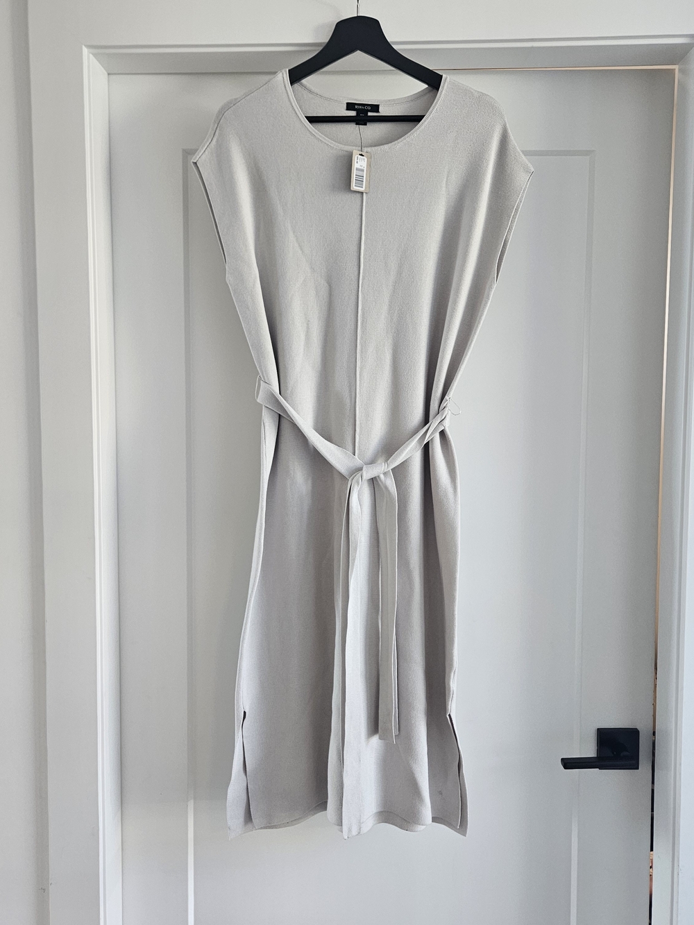 RW&CO. Cream Tie-Waist Cap Sleeve Midi Dress Sz Medium